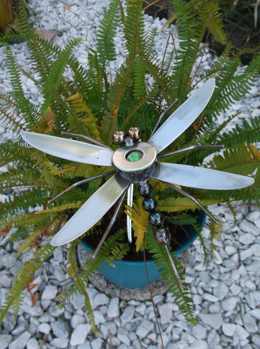 Green Dragonfly Metal Sculpture, Garden Stake, yard art