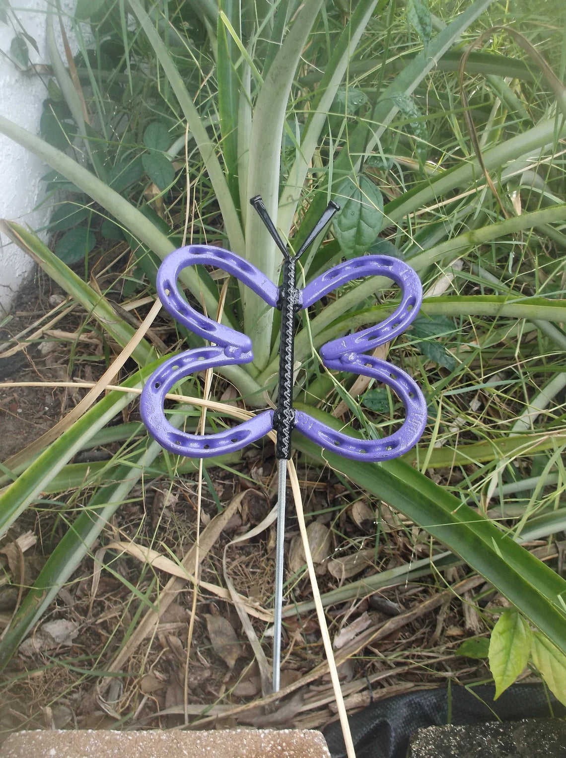 Purple Horseshoe Butterfly Garden Stake, Welded Metal Yard Art