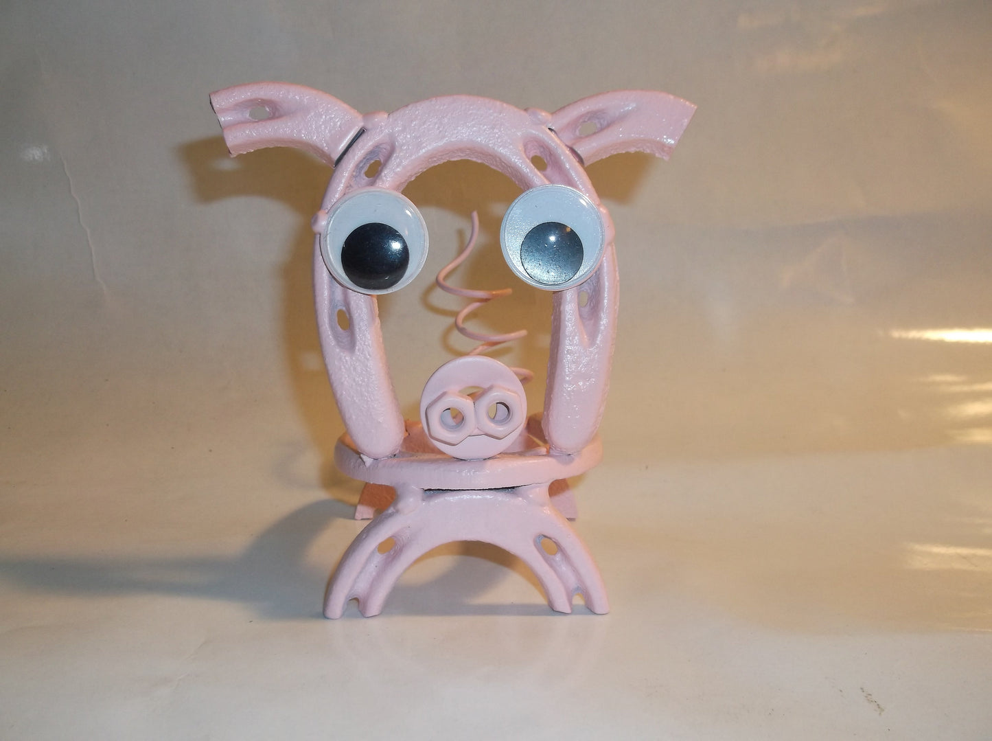 Horseshoe Pig, Pink Miniature Piggy, Welded Metal Arts and Crafts