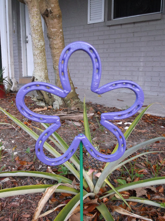 Purple Horseshoe Flower, Metal  Garden Stake, Spring Yard Art, Lucky Horseshoe