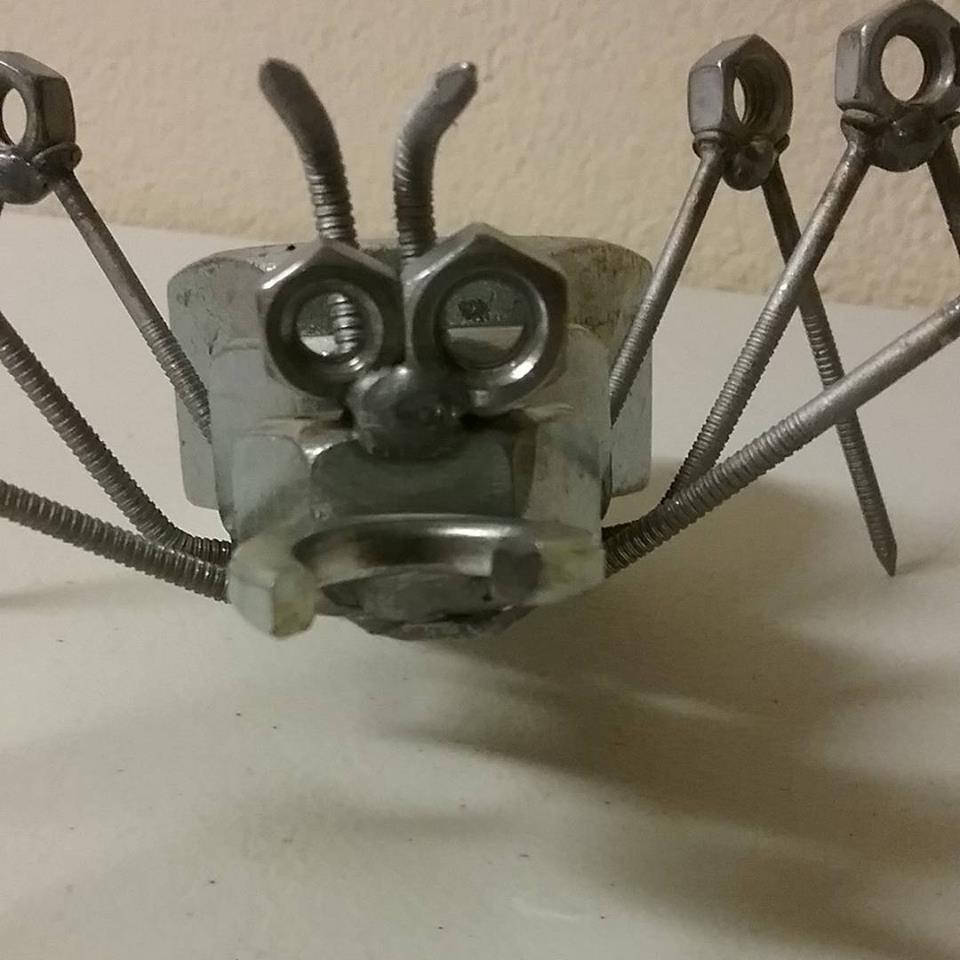 Recycled Scrap Metal Ant Holding Flower Insect Yard Decoraton