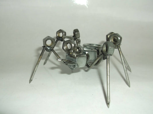 Ant Figurine, Recycled Metal Ant Sculpture Garden Stake