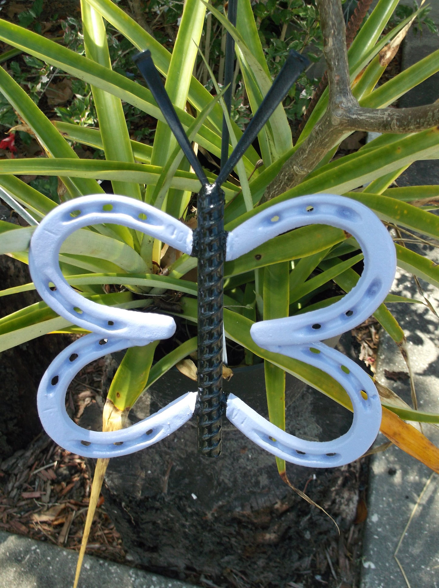 Violet Horseshoe Butterfly Garden Art, Garden Stake, yard art