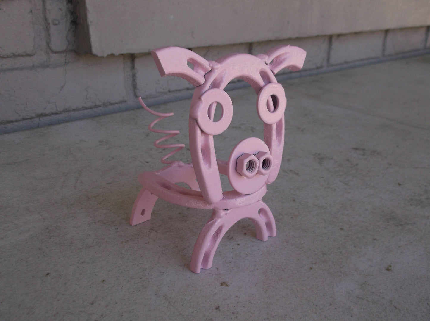 Horseshoe Pig, Pink Miniature Piggy, Welded Metal Arts and Crafts